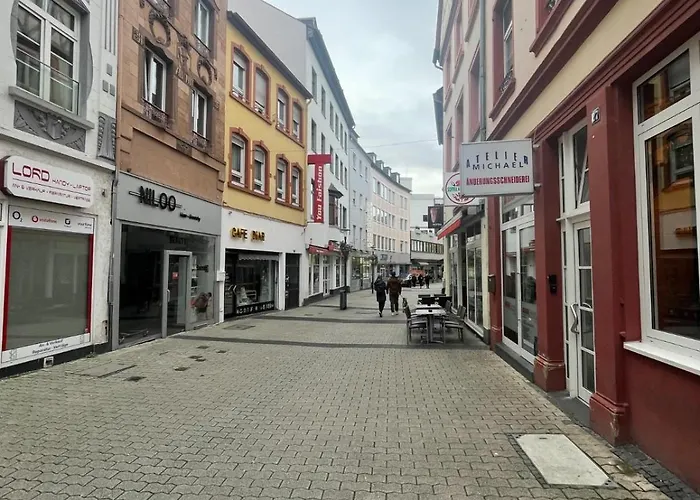 Wunderschöne Mitten Im Herzen Von